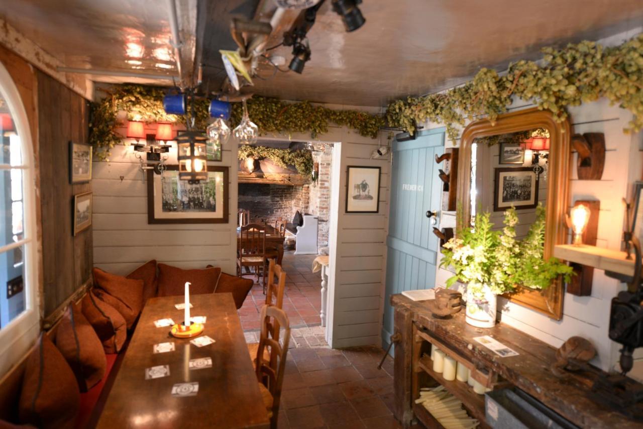 The Woolpack Inn Wavehorne Экстерьер фото
